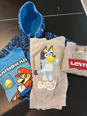 Kids 4 piece bundle hoodie Jacket Bluey hoodie Levi sweatshirt MARIOKART tee